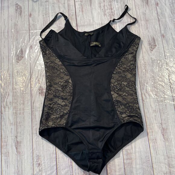 Inspirations by Maidenform Be Chic - Bottom Clasp Black Lingerie - XL - Picture 1 of 7